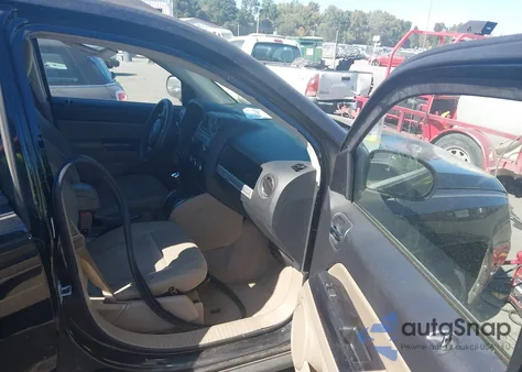 2014 Jeep Compass Sport from USA, damaged, VIN 1C4NJCBB6ED832722